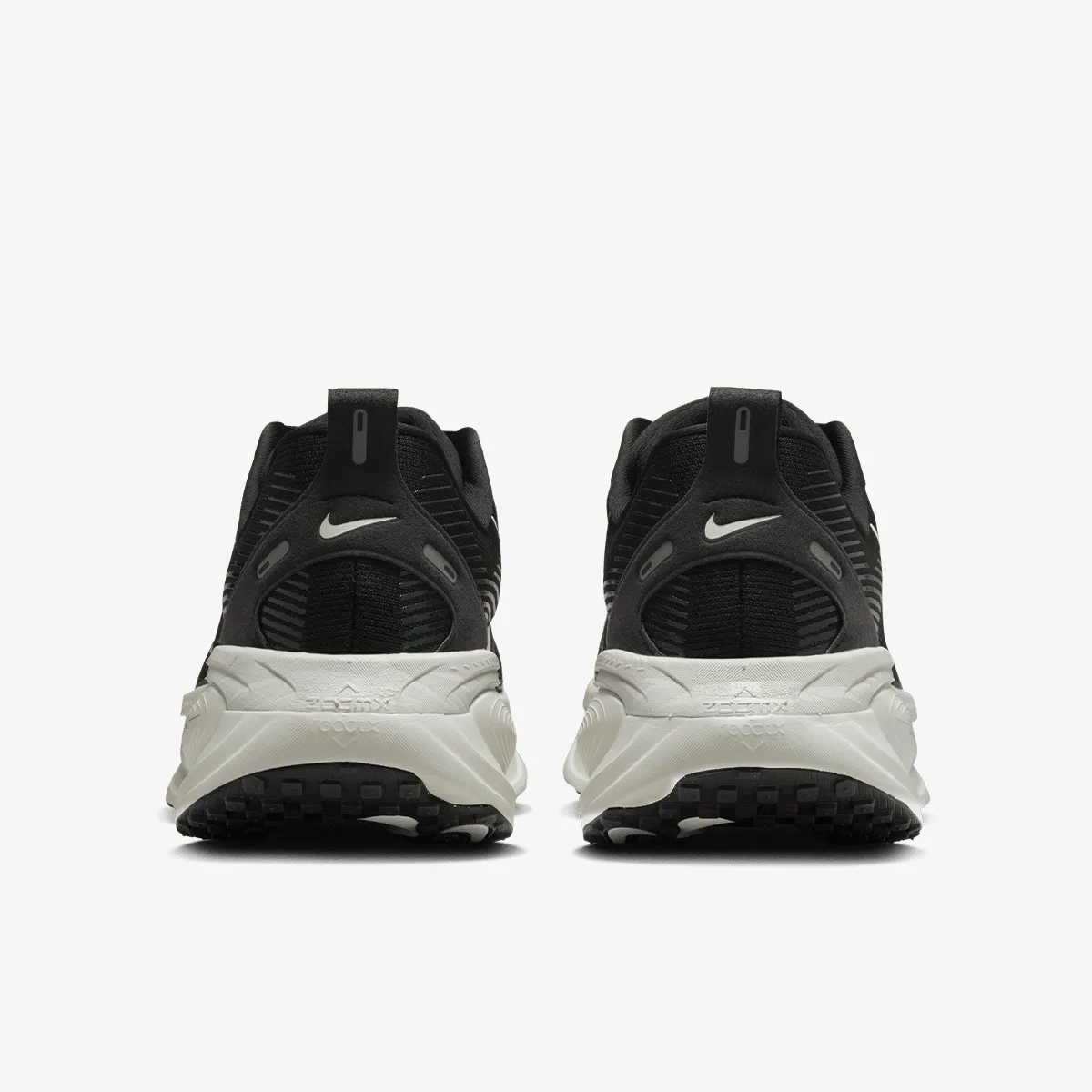 NIKE PANTOFI SPORT NIKE VOMERO 18 