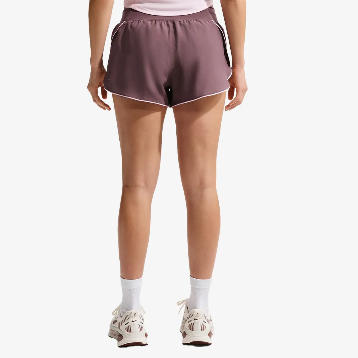 NIKE PANTALONI SCURTI W NK TEMPO FLW SWSH MR DF SHRT 