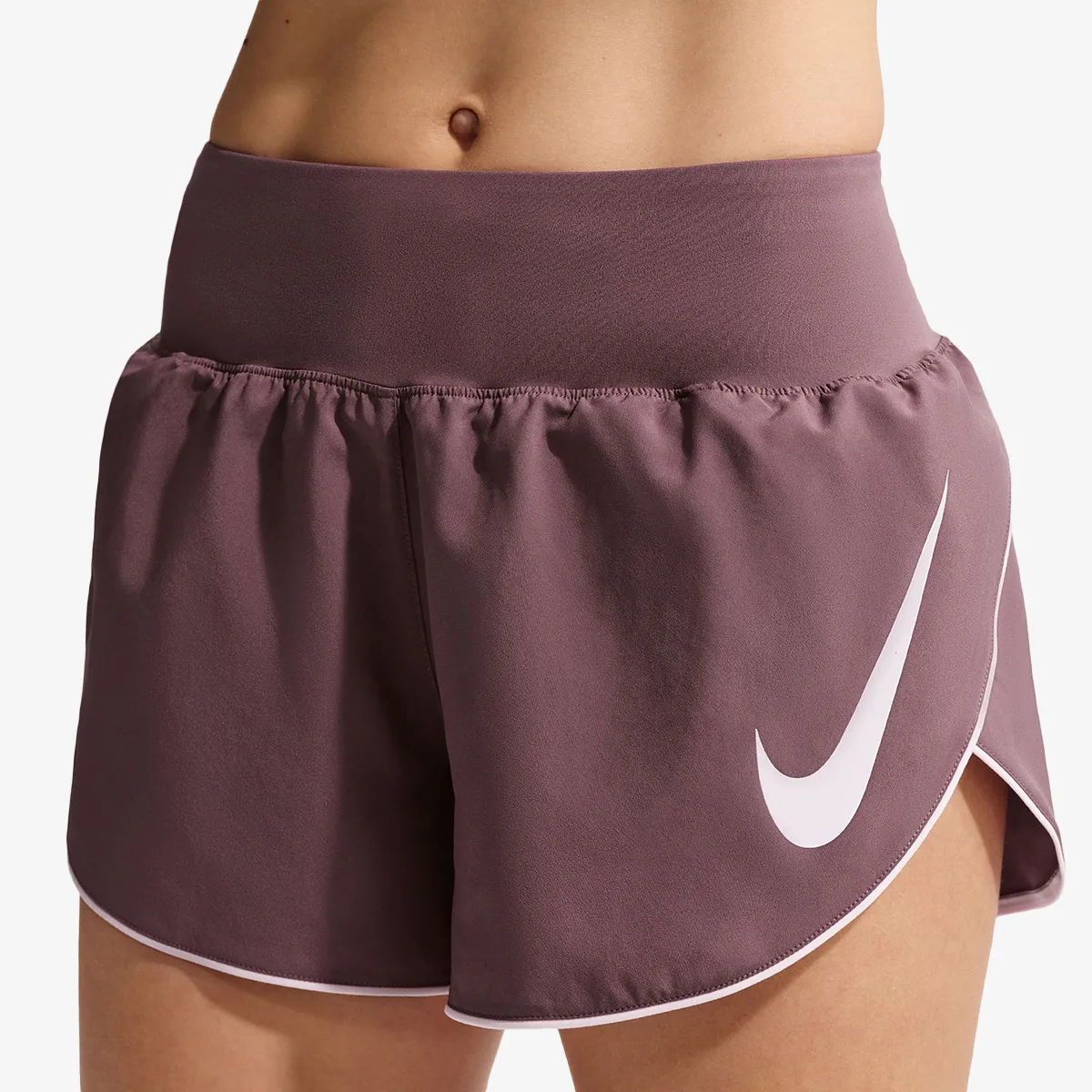 NIKE PANTALONI SCURTI W NK TEMPO FLW SWSH MR DF SHRT 