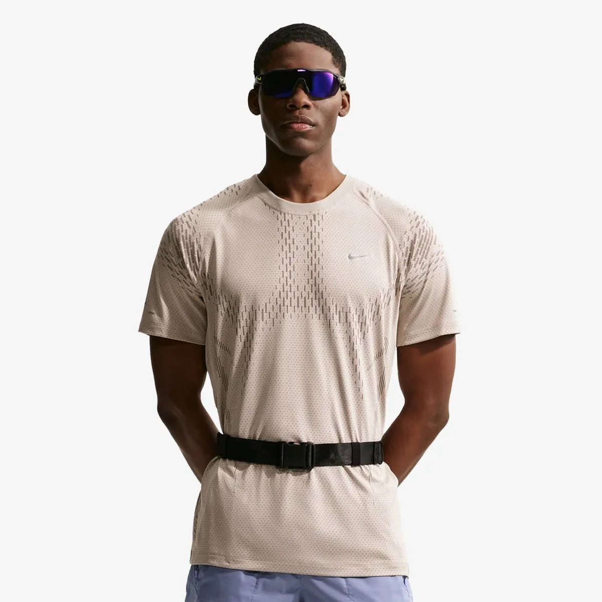 NIKE TRICOU M NK DFADV STRIDE NVLTY SS TOP 